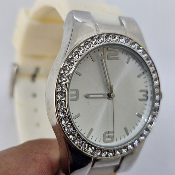 Women's Watch 36MM Gray Dial Crystal Bezel White Plastic Bands New Battery - Picture 4 of 13